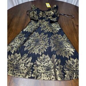 Karen Millen Size 2 Black And Gold patterned Party dress Prom